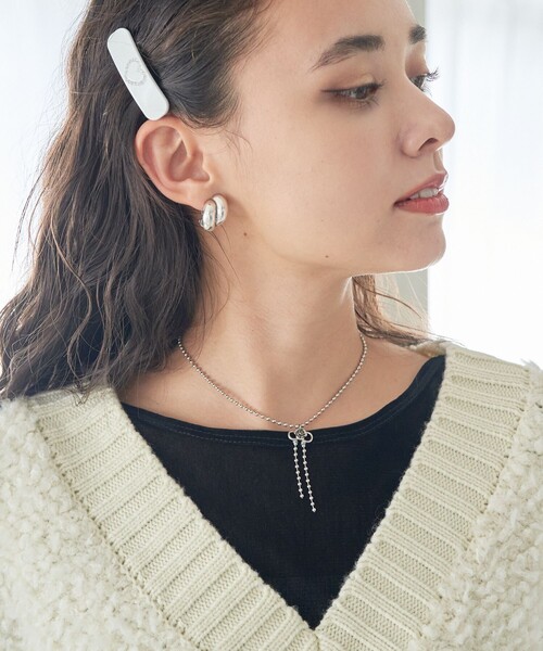 FREAK'S STORE(フリークスストア)の「ローズリボン ボールチェーンネックレス(ネックレス・レディース・シルバー・ONE SIZE)」の2枚目の写真
