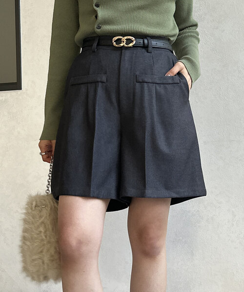 Thevon(ゼボン)の「フロントタックショートパンツ(スラックス・レディース・チャコールグレー/ブラック/ベージュ・M)」の3枚目の写真