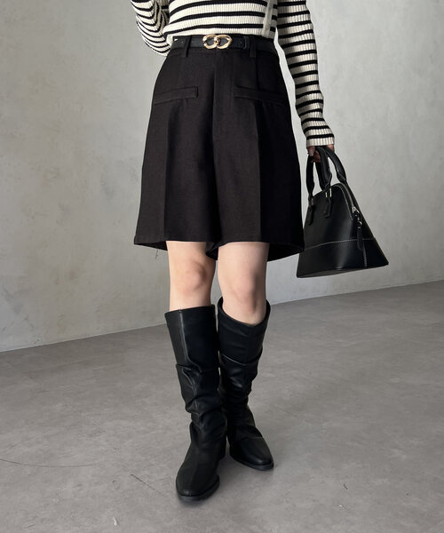 Thevon(ゼボン)の「フロントタックショートパンツ(スラックス・レディース・チャコールグレー/ブラック/ベージュ・M)」の4枚目の写真