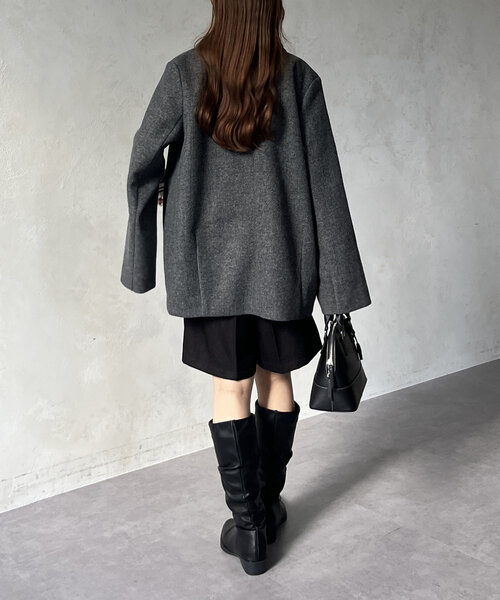 Thevon(ゼボン)の「フロントタックショートパンツ(スラックス・レディース・チャコールグレー/ブラック/ベージュ・M)」の10枚目の写真