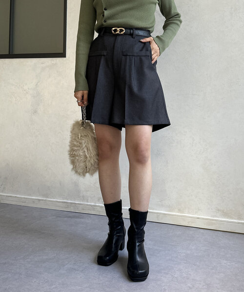Thevon(ゼボン)の「フロントタックショートパンツ(スラックス・レディース・チャコールグレー/ブラック/ベージュ・M)」の12枚目の写真