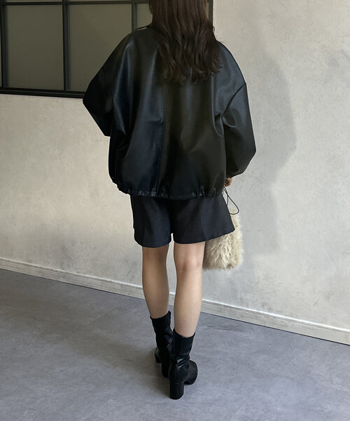 Thevon(ゼボン)の「フロントタックショートパンツ(スラックス・レディース・チャコールグレー/ブラック/ベージュ・M)」の18枚目の写真
