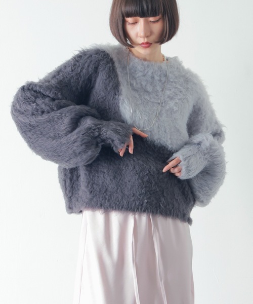 PURE BRIGHT(ピュアブライト)の「ニュアンス柄シャギーニット(ニット/セーター・レディース・ブルー/ブラック・FREE)」の6枚目の写真