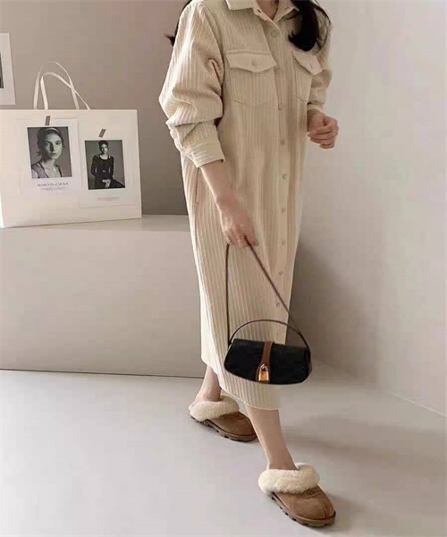 FREE STYLISTS(フリー スタイリスト)の「コーデュロイシャツワンピース(シャツワンピース・レディース・ブラック/ベージュ/ピンク・FREE)」の9枚目の写真