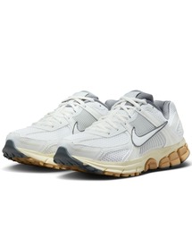NIKE(iCL)W ZOOM VOMERO 5@FJ2028-101(Xj[J[)