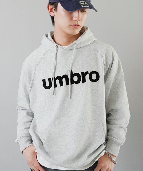 UMBRO（アンブロ）の「【UMBRO/アンブロ】ロゴフーディー（パーカー・メンズ・ブラック/ネイビー/グレー・ONESIZE）」の5枚目の写真