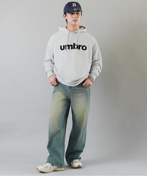 UMBRO（アンブロ）の「【UMBRO/アンブロ】ロゴフーディー（パーカー・メンズ・ブラック/ネイビー/グレー・ONESIZE）」の9枚目の写真