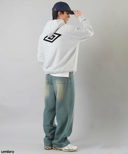 UMBRO（アンブロ）の「【UMBRO/アンブロ】ロゴフーディー（パーカー・メンズ・ブラック/ネイビー/グレー・ONESIZE）」の19枚目の写真