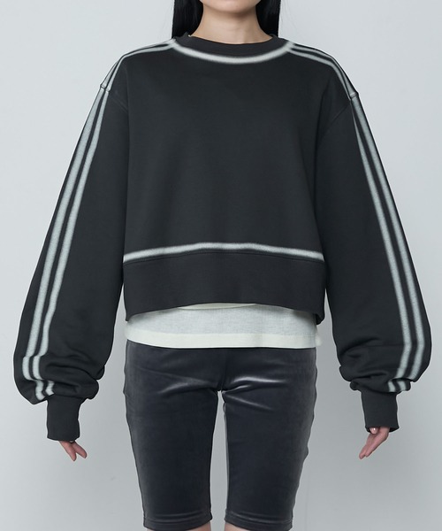 le ELMi（ルエルミ）の「Spray color sporty double-line sweatshirt / スプレーカラースポーティダブルラインスウェット（スウェット・レディース・アイボリー/ブラウン/チャコールグレー・FREE）」の5枚目の写真