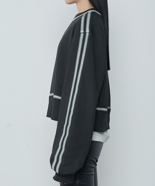 le ELMi（ルエルミ）の「Spray color sporty double-line sweatshirt / スプレーカラースポーティダブルラインスウェット（スウェット・レディース・アイボリー/ブラウン/チャコールグレー・FREE）」の12枚目の写真