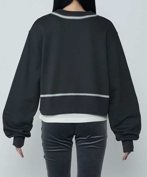 le ELMi（ルエルミ）の「Spray color sporty double-line sweatshirt / スプレーカラースポーティダブルラインスウェット（スウェット・レディース・アイボリー/ブラウン/チャコールグレー・FREE）」の13枚目の写真