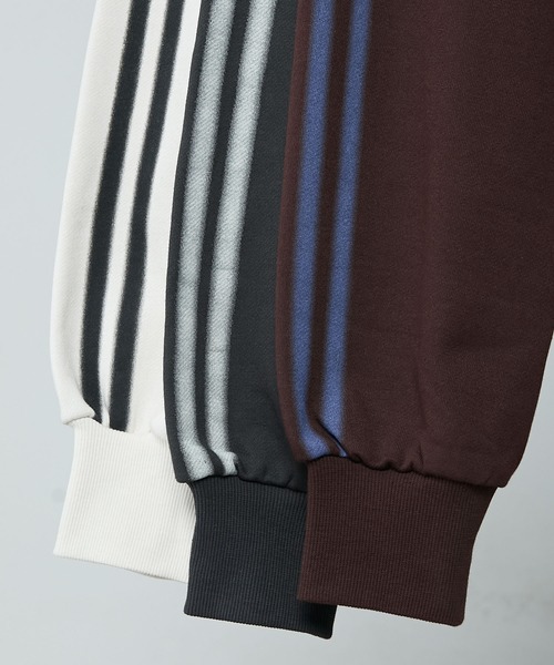 le ELMi（ルエルミ）の「Spray color sporty double-line sweatshirt / スプレーカラースポーティダブルラインスウェット（スウェット・レディース・アイボリー/ブラウン/チャコールグレー・FREE）」の4枚目の写真