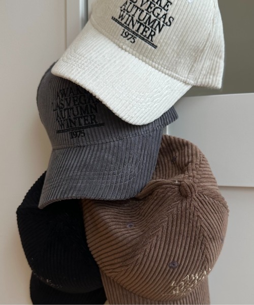 lawgy(ラウジー)の「corduroy embroidery cap / コーデュロイエンブロイダリーキャップ(キャップ・レディース・ブラック/ブラウン/グレー/アイボリー・FREE)」の13枚目の写真