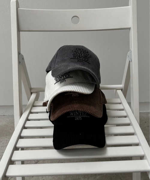 lawgy(ラウジー)の「corduroy embroidery cap / コーデュロイエンブロイダリーキャップ(キャップ・レディース・ブラック/ブラウン/グレー/アイボリー・FREE)」の7枚目の写真