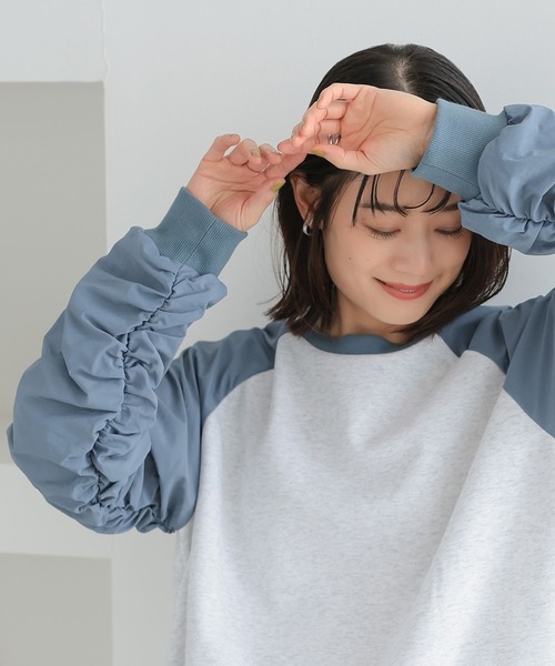 n'OrLABEL（ノアールレーベル）の「袖ギャザー異素材ラグラン裏毛スウェット（スウェット・レディース・モカ/ブルー/ブラック・FREE）」の7枚目の写真