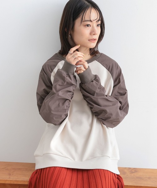 n'OrLABEL（ノアールレーベル）の「袖ギャザー異素材ラグラン裏毛スウェット（スウェット・レディース・モカ/ブルー/ブラック・FREE）」の13枚目の写真