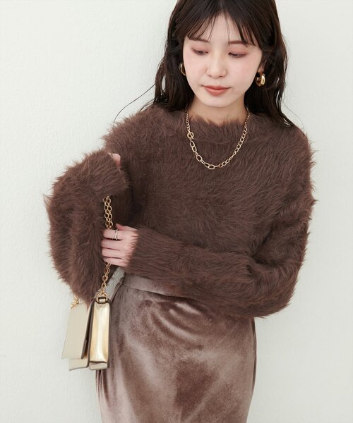 natural couture(ナチュラルクチュール)の「ロングフェザークルーネックニットプルオーバー(ニット/セーター・レディース・その他1/その他2/ブラウン/アイボリー・FREE)」の1枚目の写真