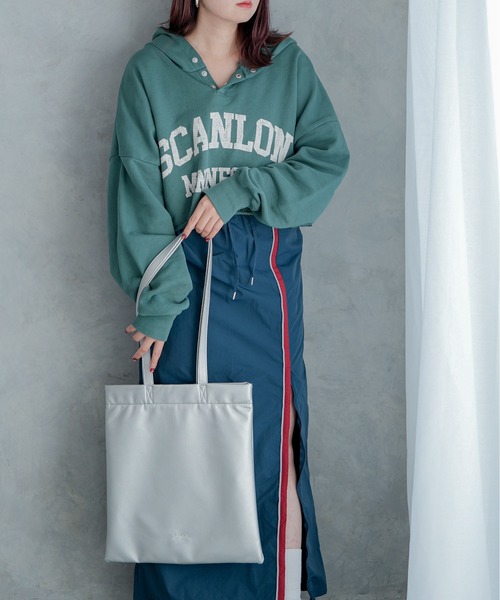 Ungrid(アングリッド)の「【Ungrid/アングリッド】 WEB限定 A4サイズ対応 薄マチ ラム調 ロゴ刺繍 フラットトートバッグ(トートバッグ・レディース・オレンジ/ブラック/アイボリー/ブルー/シルバー・FREE)」の7枚目の写真