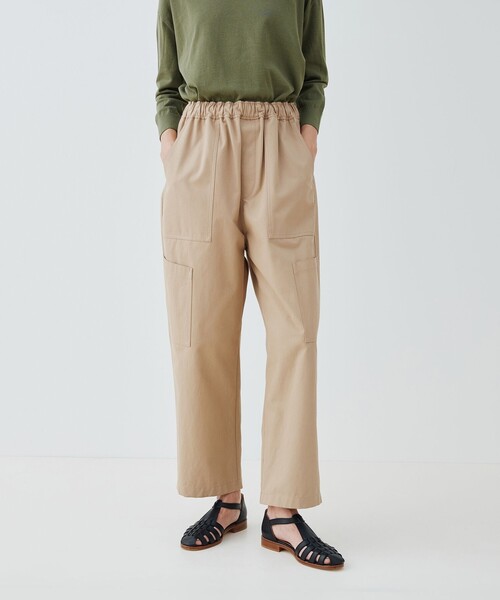 GALERIE VIE（ギャルリー ヴィー）の「ドライコットンギャバジン イージーファティーグパンツ（カーゴパンツ・レディース・ベージュ・36/32）」の3枚目の写真