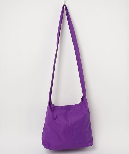 BURLAP OUTFITTER（バーラップアウトフィッター）の「PACKABLE CARRY 210 / パッカブルキャリー 210（ショルダーバッグ・メンズ・ブラック/パープル/ライム/ベージュ系その他・ONE SIZE）」の11枚目の写真