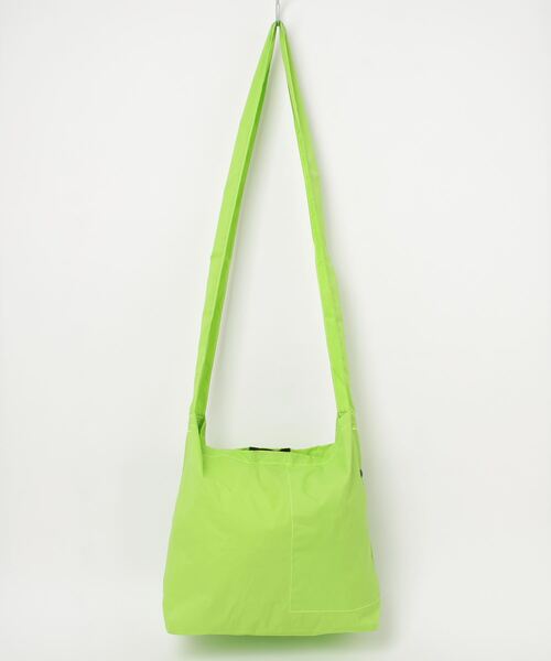 BURLAP OUTFITTER(バーラップアウトフィッター)の「PACKABLE CARRY 210 / パッカブルキャリー 210(ショルダーバッグ・メンズ・ブラック/パープル/ライム/ベージュ系その他・ONE SIZE)」の18枚目の写真