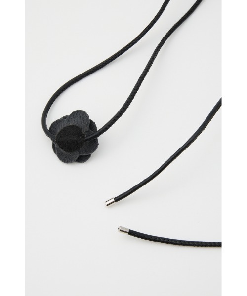 SLY（スライ）の「FLOWER MOTIF CHOKER フラワー モチーフ チョーカー（チョーカー・レディース・アイボリー/ブラック・FREE）」の5枚目の写真
