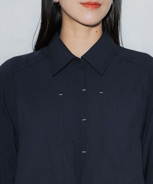 PUBLIC TOKYO（パブリックトウキョウ）の「【完売間近】スイッチポケットシャツワンピ（シャツワンピース・レディース・ネイビー/ライトグレー・1/2）」の7枚目の写真