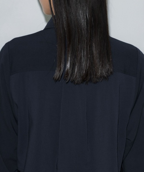 PUBLIC TOKYO（パブリックトウキョウ）の「【完売間近】スイッチポケットシャツワンピ（シャツワンピース・レディース・ネイビー/ライトグレー・1/2）」の8枚目の写真