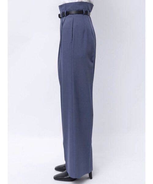 MURUA（ムルーア）の「フェイクレザーベルトハイウエストパンツ（その他パンツ・レディース・ブラック/グレー/ブルー・1/2）」の9枚目の写真