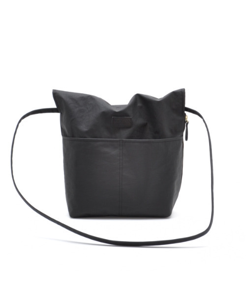 CLEDRAN(クレドラン)の「【撥水 超軽量】CL3810 ETE 2WAY BAG(ショルダーバッグ・レディース・ネイビー/ブラック/ベージュ・FREE)」の2枚目の写真