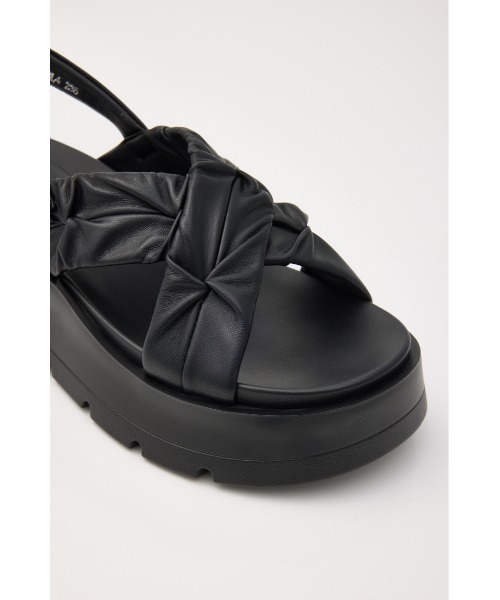 STACCATO（スタッカート）の「クロスベッセルサンダル（サンダル・レディース・ブラック/ホワイト・23cm/23.5cm/24cm/24.5cm/22.5cm）」の10枚目の写真