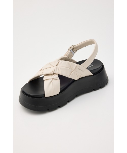 STACCATO（スタッカート）の「クロスベッセルサンダル（サンダル・レディース・ブラック/ホワイト・23cm/23.5cm/24cm/24.5cm/22.5cm）」の21枚目の写真