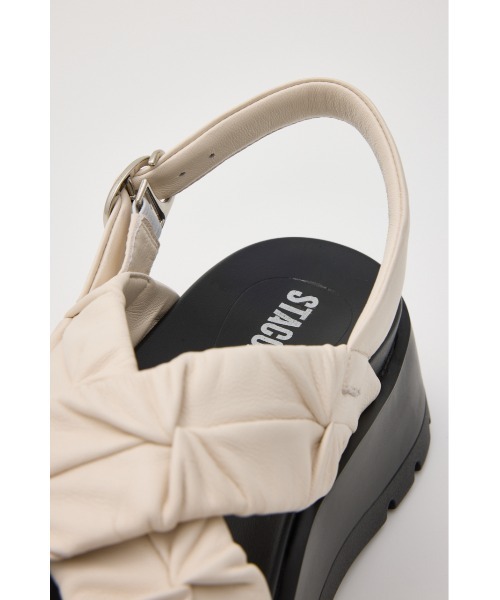 STACCATO(スタッカート)の「クロスベッセルサンダル(サンダル・レディース・ブラック/ホワイト・23cm/23.5cm/24cm/24.5cm/22.5cm)」の22枚目の写真