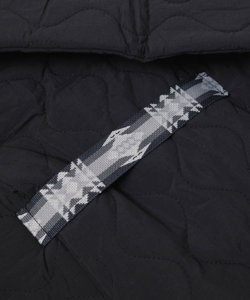 PENDLETON（ペンドルトン）の「【PE2】【PENDLETON/ペンドルトン】QUILTING MUFFLER キルティング マフラー（マフラー・レディース・オリーブドラブ/ブラック・FREE）」の13枚目の写真