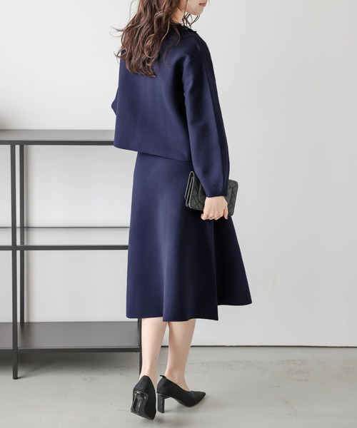 AMELY(エミリー)の「胸元フリルスカートセットアップ(セットアップ・レディース・ネイビー/ベージュ/ブラック・フリー)」の19枚目の写真