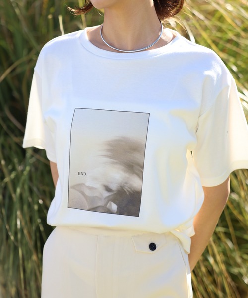 ENC（エンク）の「【made in Japan】【cotton silk】flower photo print ENC T-shirt / 【日本製】【コットンシルク】フラワーフォトプリントエンクTシャツ（Tシャツ/カットソー・レディース・ダークグリーン/ブルー/ブラック・FREE）」の13枚目の写真