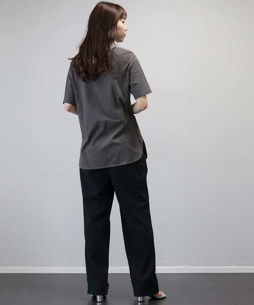 Aletta vita(アレッタビータ)の「綿天竺ラウンドヘム2WAYフォトTシャツ(Tシャツ/カットソー・レディース・チャコール/オフホワイト・FREE)」の22枚目の写真