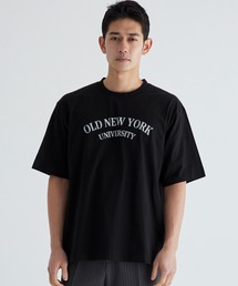 アーチロゴプリントTシャツ