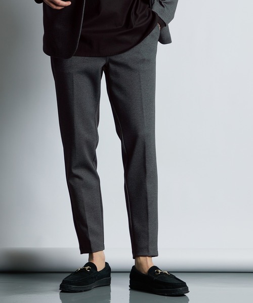 LANVIN en Bleu（ランバンオンブルー）の「セットアップ ノータック イージースラックス（スラックス・メンズ・チャコールグレー/ライトグレー・46/52/50/48）」の9枚目の写真