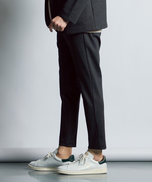 LANVIN en Bleu（ランバンオンブルー）の「セットアップ ノータック イージースラックス（スラックス・メンズ・チャコールグレー/ライトグレー・46/52/50/48）」の7枚目の写真