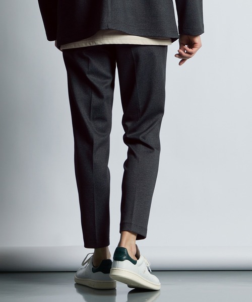 LANVIN en Bleu（ランバンオンブルー）の「セットアップ ノータック イージースラックス（スラックス・メンズ・チャコールグレー/ライトグレー・46/52/50/48）」の6枚目の写真