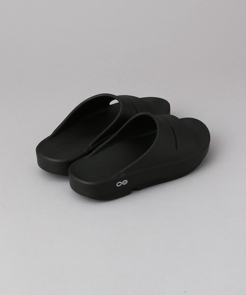 FREAK'S STORE(フリークスストア)の「OOFOS/ウーフォス Ooahh/ウーアー(スライドサンダル)(サンダル・レディース・ブラック/ベージュ・8/7/6)」の10枚目の写真