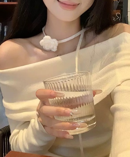 ampm(エーエムピーエム)の「サイドギャザーオフショルトップス(Tシャツ/カットソー・レディース・ブルー/ブラック/ライトパープル/イエロー/ホワイト/ピンク・FREE)」の7枚目の写真