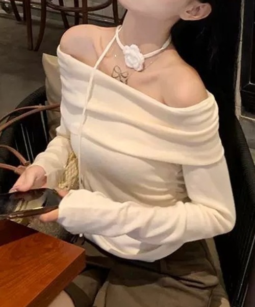 ampm(エーエムピーエム)の「サイドギャザーオフショルトップス(Tシャツ/カットソー・レディース・ブルー/ブラック/ライトパープル/イエロー/ホワイト/ピンク・FREE)」の11枚目の写真