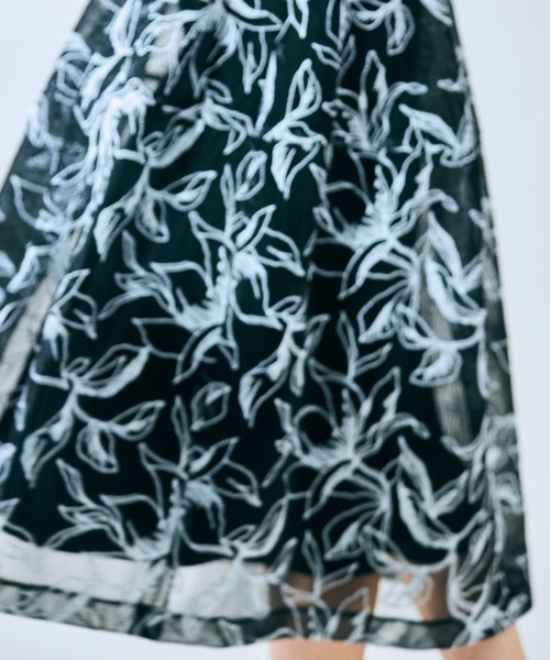 Audie a Muses オーディアミューズ フラワースカート very掲載 Audie a Musesオーディアミューズ フラワーjQタイトスカート