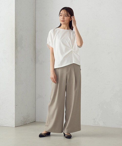 COMME CA ISM(コムサイズム)の「【接触冷感】ツイストタックTシャツ(Tシャツ/カットソー・レディース・ブルー/ブラック/ホワイト・LARGE/MEDIUM)」の4枚目の写真