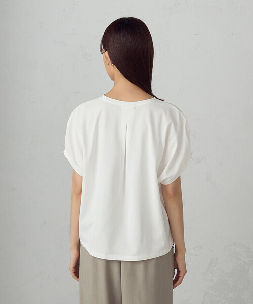COMME CA ISM(コムサイズム)の「【接触冷感】ツイストタックTシャツ(Tシャツ/カットソー・レディース・ブルー/ブラック/ホワイト・LARGE/MEDIUM)」の15枚目の写真