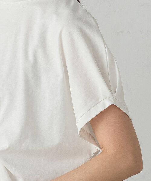 COMME CA ISM(コムサイズム)の「【接触冷感】ツイストタックTシャツ(Tシャツ/カットソー・レディース・ブルー/ブラック/ホワイト・LARGE/MEDIUM)」の17枚目の写真