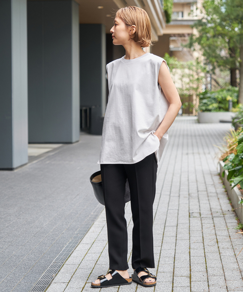 Spick & Span（スピックアンドスパン）の「《追加》ファインコットンノースリーブプルオーバー（Tシャツ/カットソー・レディース・ブラック/ブラウン/ホワイト/ライトグレー・38/36）」の9枚目の写真