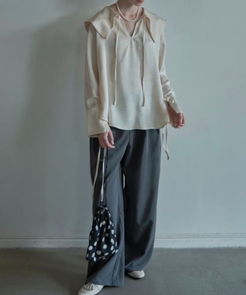 ALORA THE WAY(アロラザウェイ)の「double tuck wide pants(スラックス・レディース・グレー/ダークグレー・FREE)」の8枚目の写真